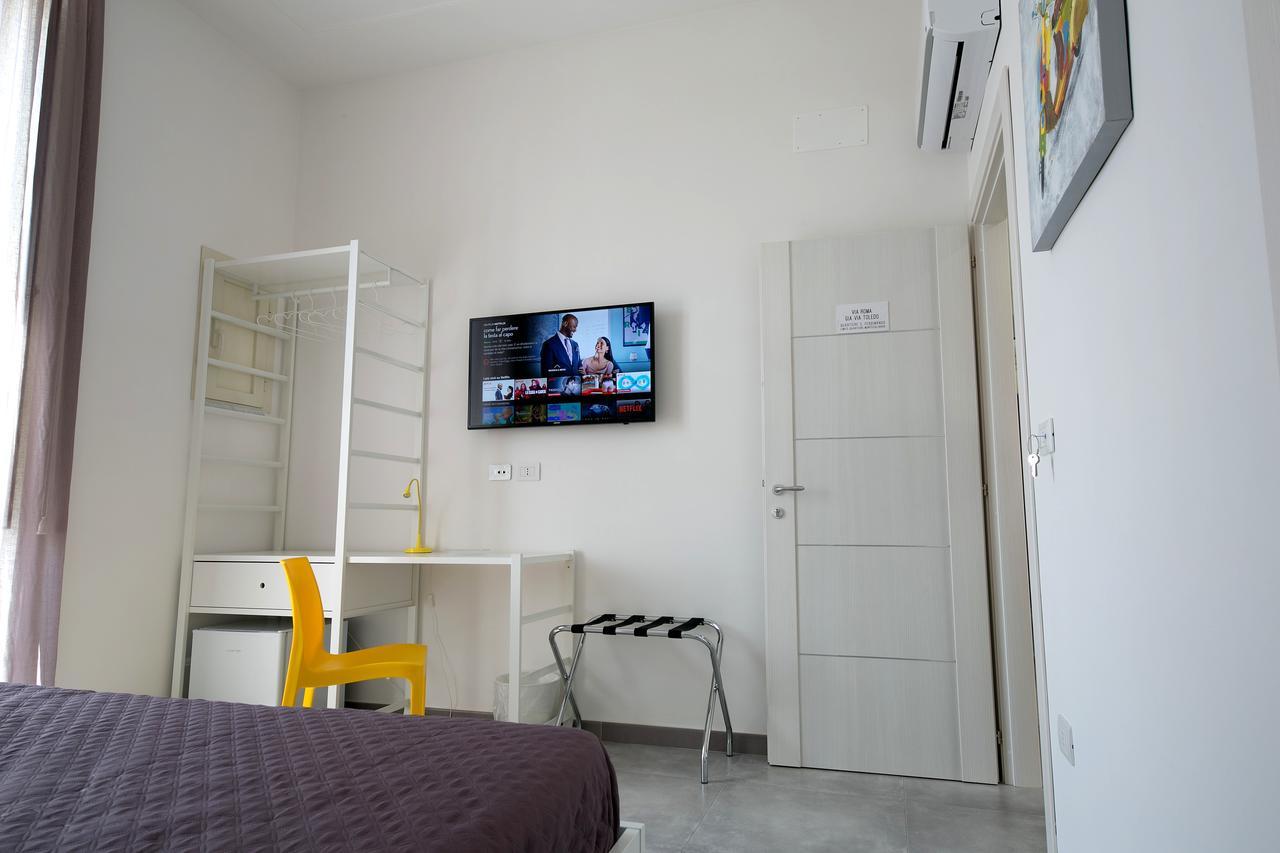 President Suites Neapel Exteriör bild